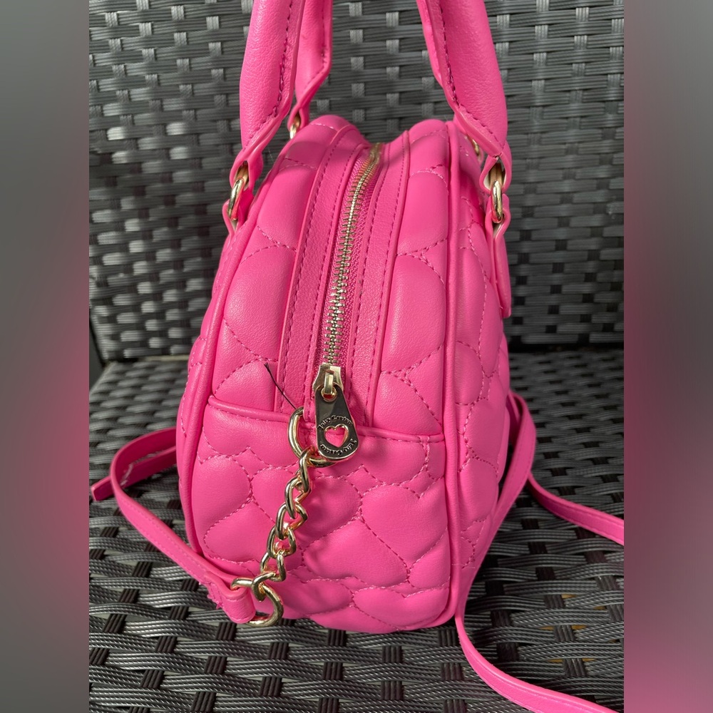 JUICY COUTURE BAG,Juicy Couture Vibrant Pink Heart Crossbody Bag - Picture 11 of 16